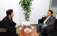 【異業種ネット】月刊経営情報誌『報道ニッポン』特別取材企画 掲載記事─取材記事写真